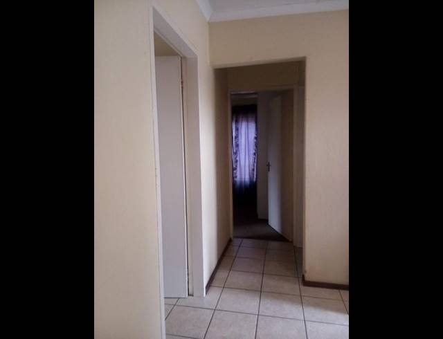3 BEDROOM HOUSE FOR SALE IN PROTEA GLEN EXT